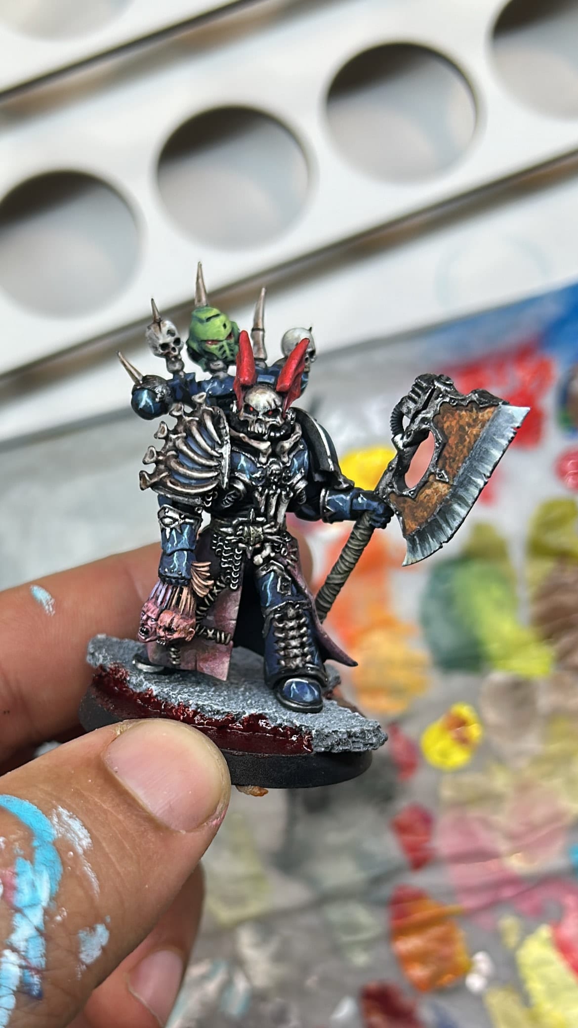 The marine on the painting handle